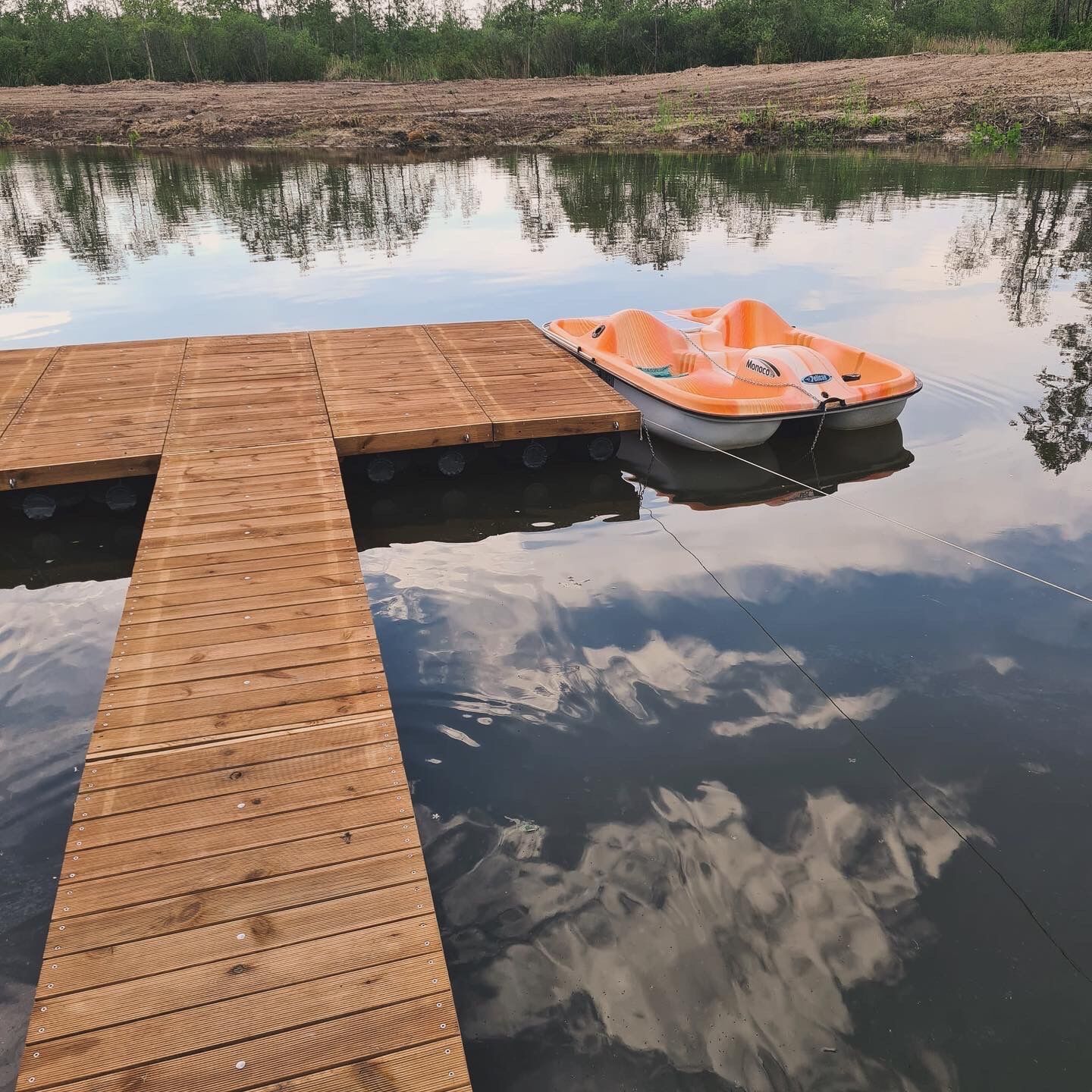 wooden pontoon block
