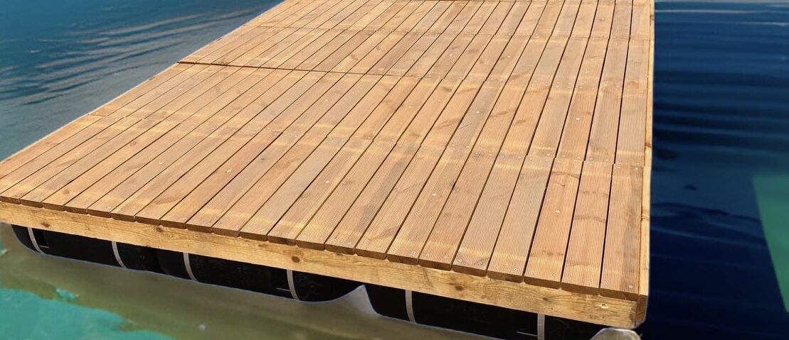 floating deck set of 4