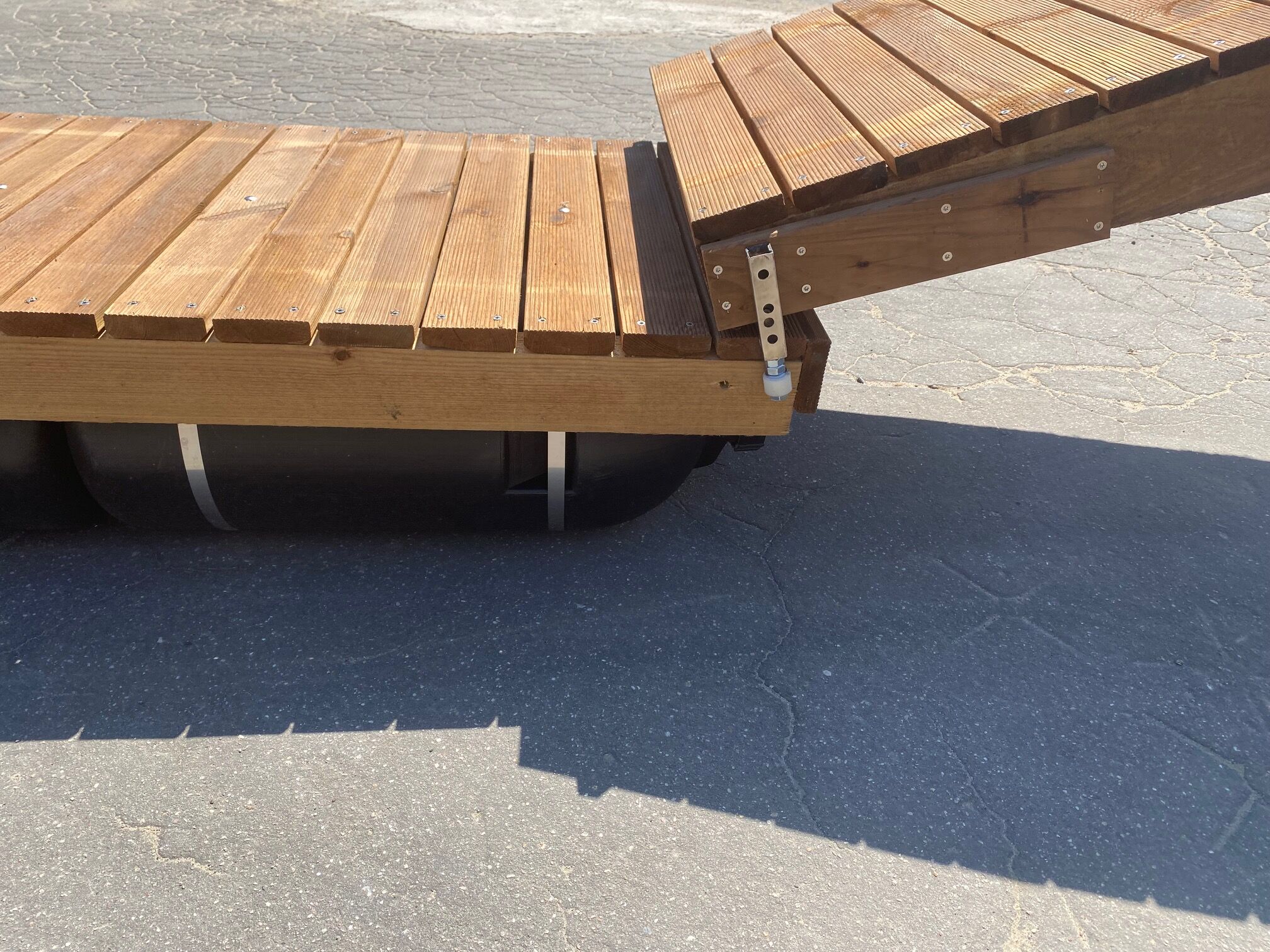 access ramp for floating deck