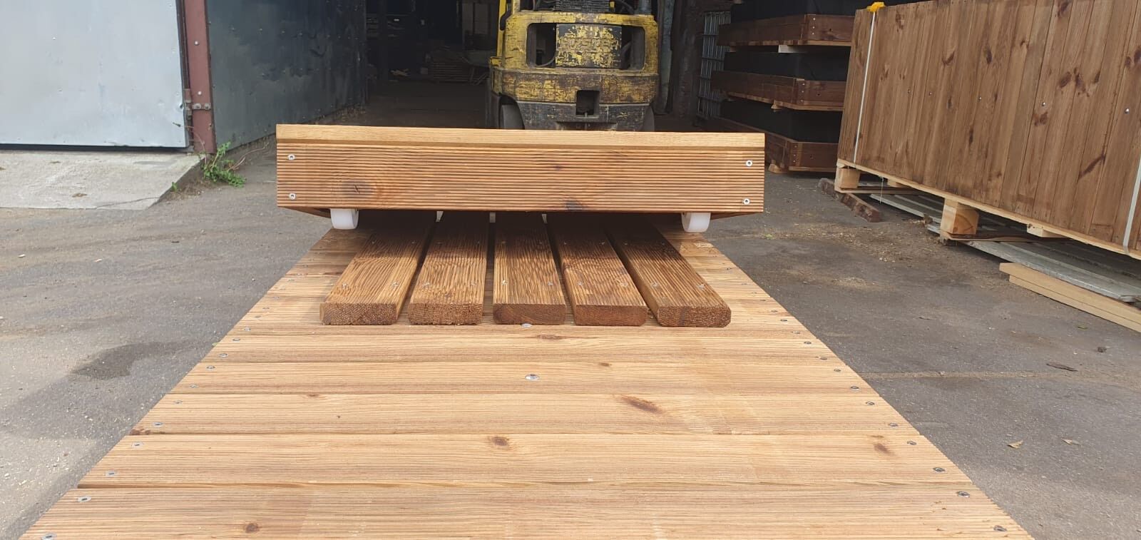 access ramp with rolls for pontoon